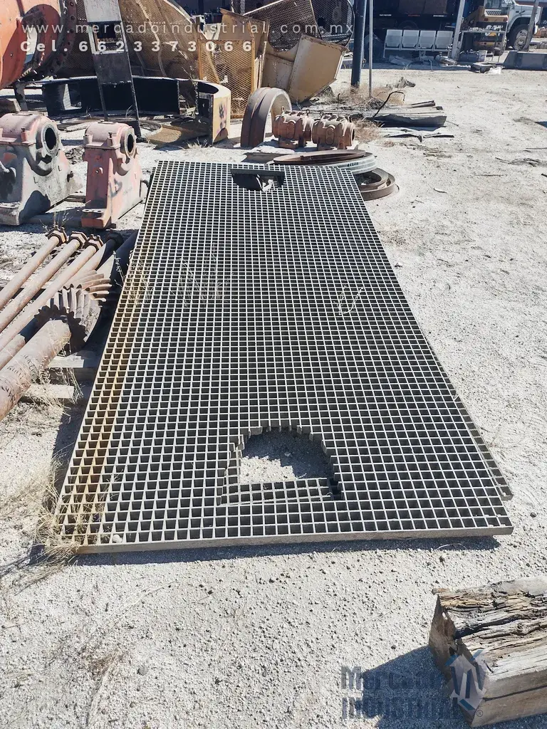 Parrilla irvin de fibra de vidrio 3.10 x 1.40 de ancho - imagen 1