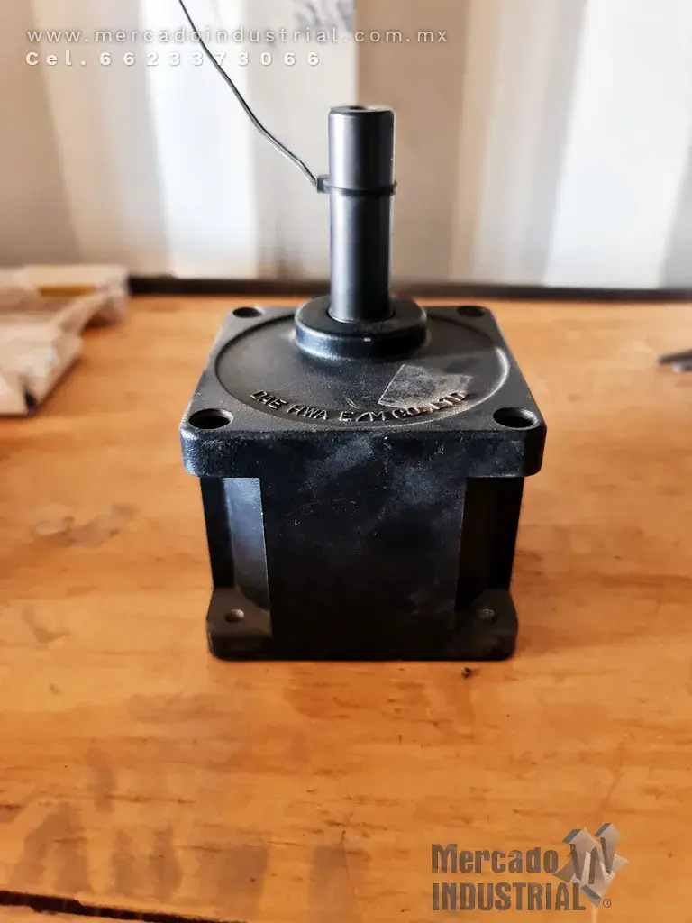 Reductor D9K025US-S131 marca EXCEM - imagen 1