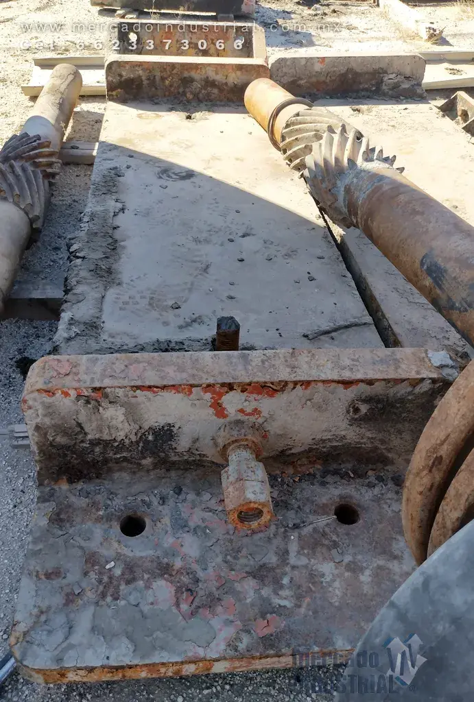 Base para chumacera y contra flecha de molino de bolas - imagen 1