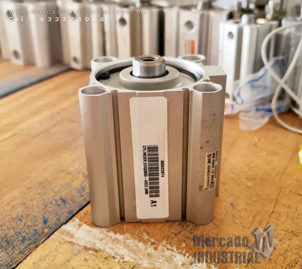 Pistón compacto 145 PSI 40 mm modelo CDQ2B63-40DZ marca SMC - imagen 1