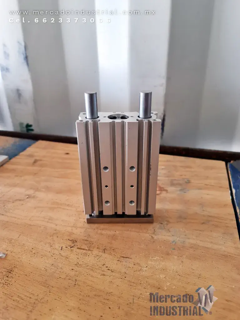 Pistón cilíndrico de guía compacta 145 PSI 75 mm modelo MGPM20-75Z marca SMC - imagen 1