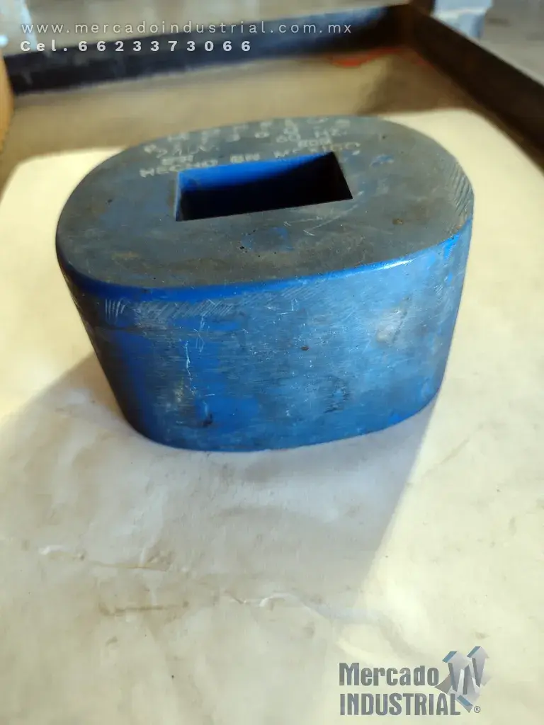 Bobina magnética 240V modelo 9-1360-2 marca Cutler Hammer - imagen 1