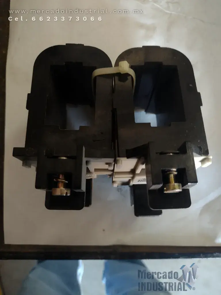 Bobina 110/120V para T-6 S-C modelo 9-3006 marca Cutler Hammer - imagen 1