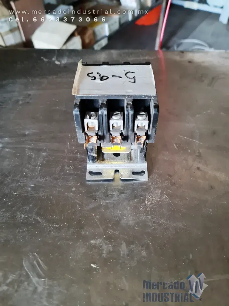 Contactor 120 VAC modelo 17536 marca JARD - imagen 1