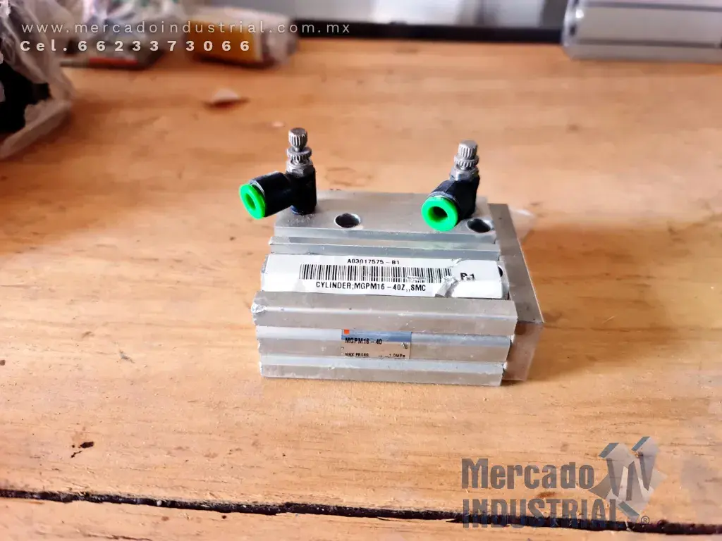 Pistón cilíndrico de guía compacta 145 PSI 40 mm modelo MGPM16-40 marca SMC - imagen 1