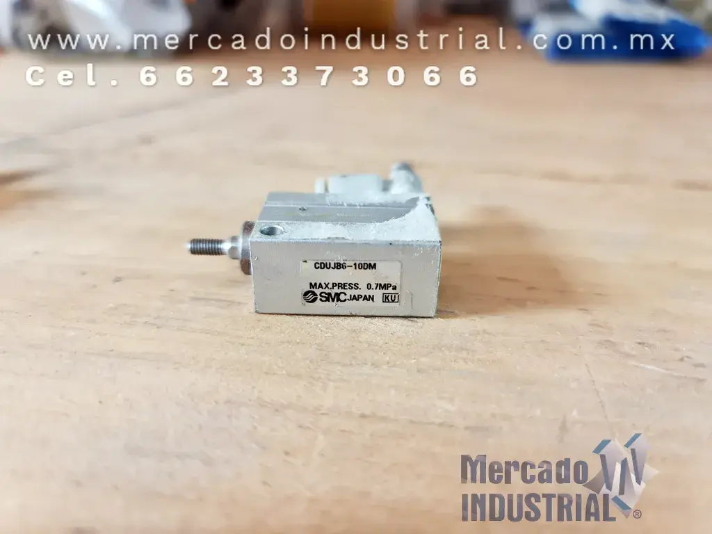 Mini pistón de montaje libre 101 PSI 10 mm modelo CDUJB6-10DM marca SMC - imagen 1