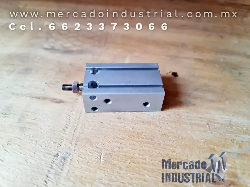Mini pistón de montaje libre 101 PSI 15 mm modelo CDU16-15D marca SMC - imagen 1