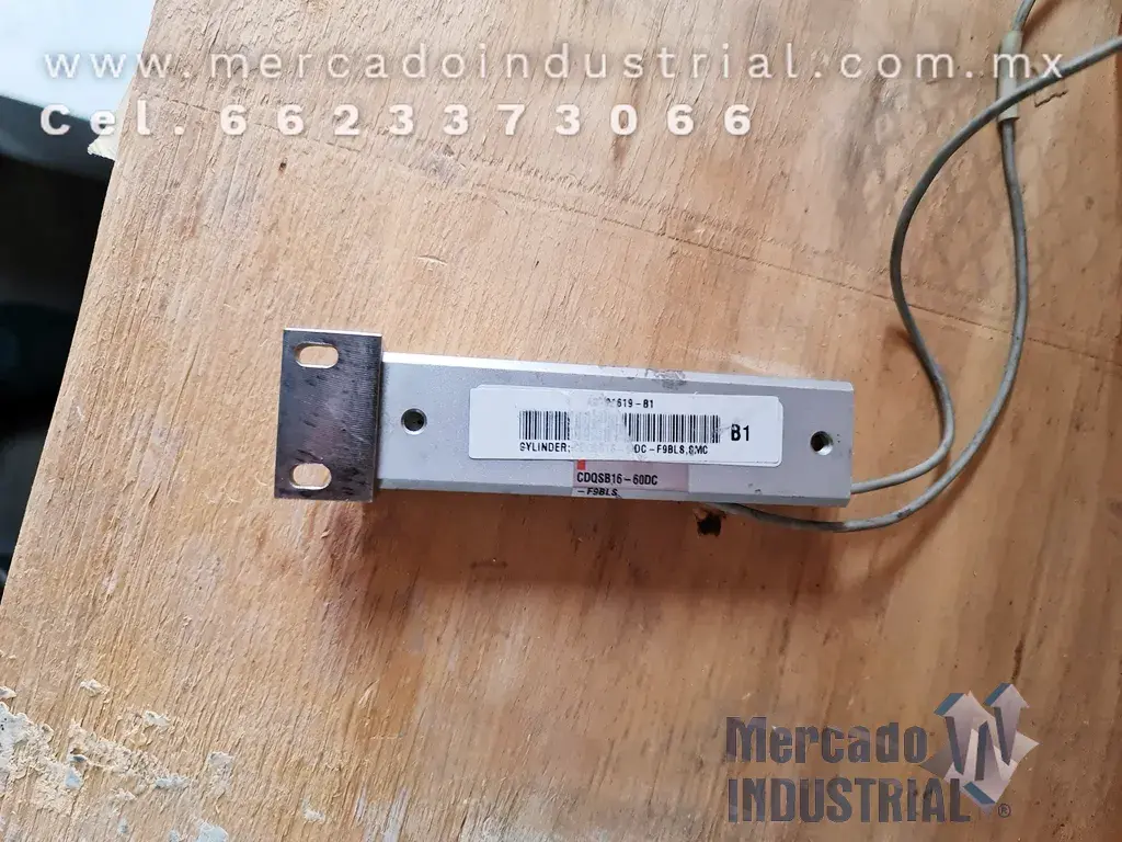 Pistón compacto 145 PSI 60 mm modelo CDQSB16-60DC marca SMC - imagen 1