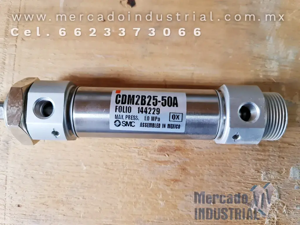 Pistón cilíndrico 145 PSI 50 mm modelo CDM2B25-50A marca SMC - imagen 1