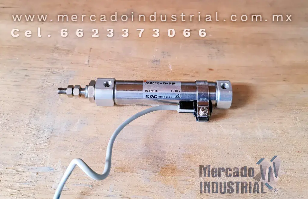 Pistón cilíndrico 145 PSI 45 mm modelo CDJ2QF16-45-M9N marca SMC - imagen 1