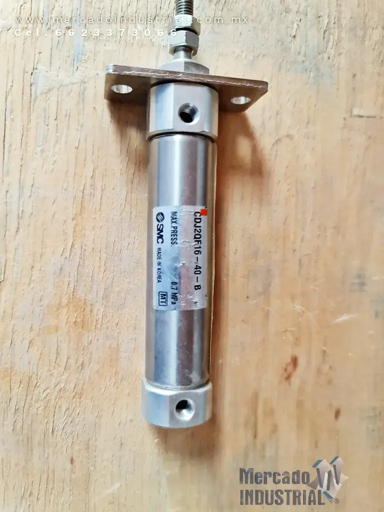 Pistón compacto 145 PSI 40 mm modelo CDJ2QF16-40-B marca SMC - imagen 1