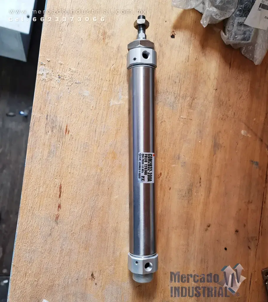 Pistón cilíndrico 145 PSI 200 mm modelo CDM2B32-200A marca SMC - imagen 1