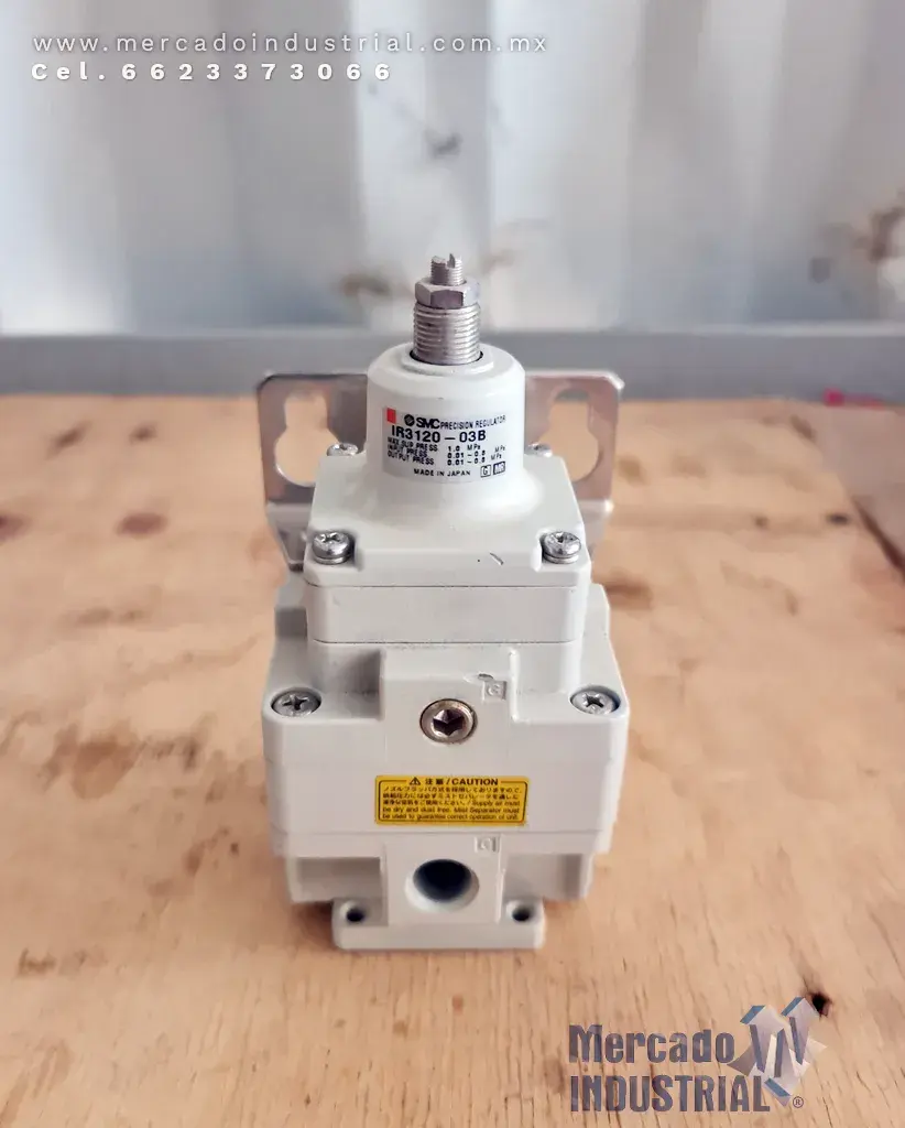 Regulador de presión 145 PSI marca SMC modelo IR3120-03B - imagen 1