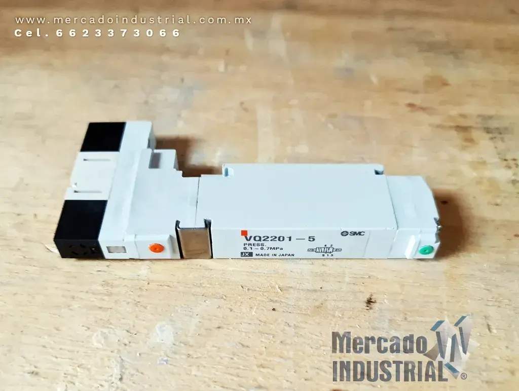 Válvula 15~100 PSI modelo VQ2201-5 marca SMC - imagen 1