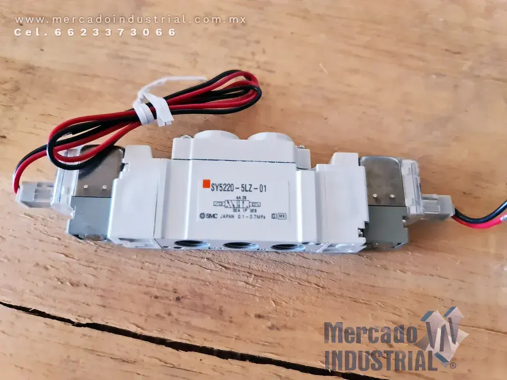 Válvula Solenoide 15~100 PSI modelo SY5220-5LZ-01 marca SMC - imagen 1