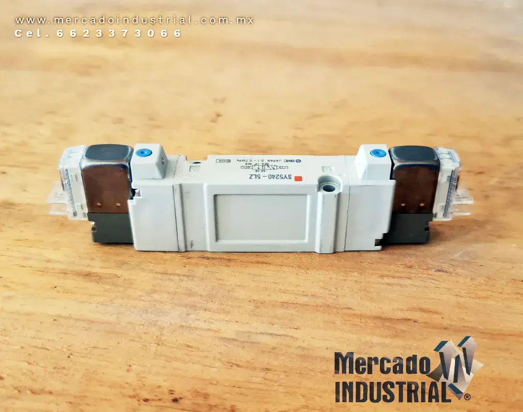 Válvula Solenoide 14~100 PSI modelo SY5240-5LZ marca SMC - imagen 1