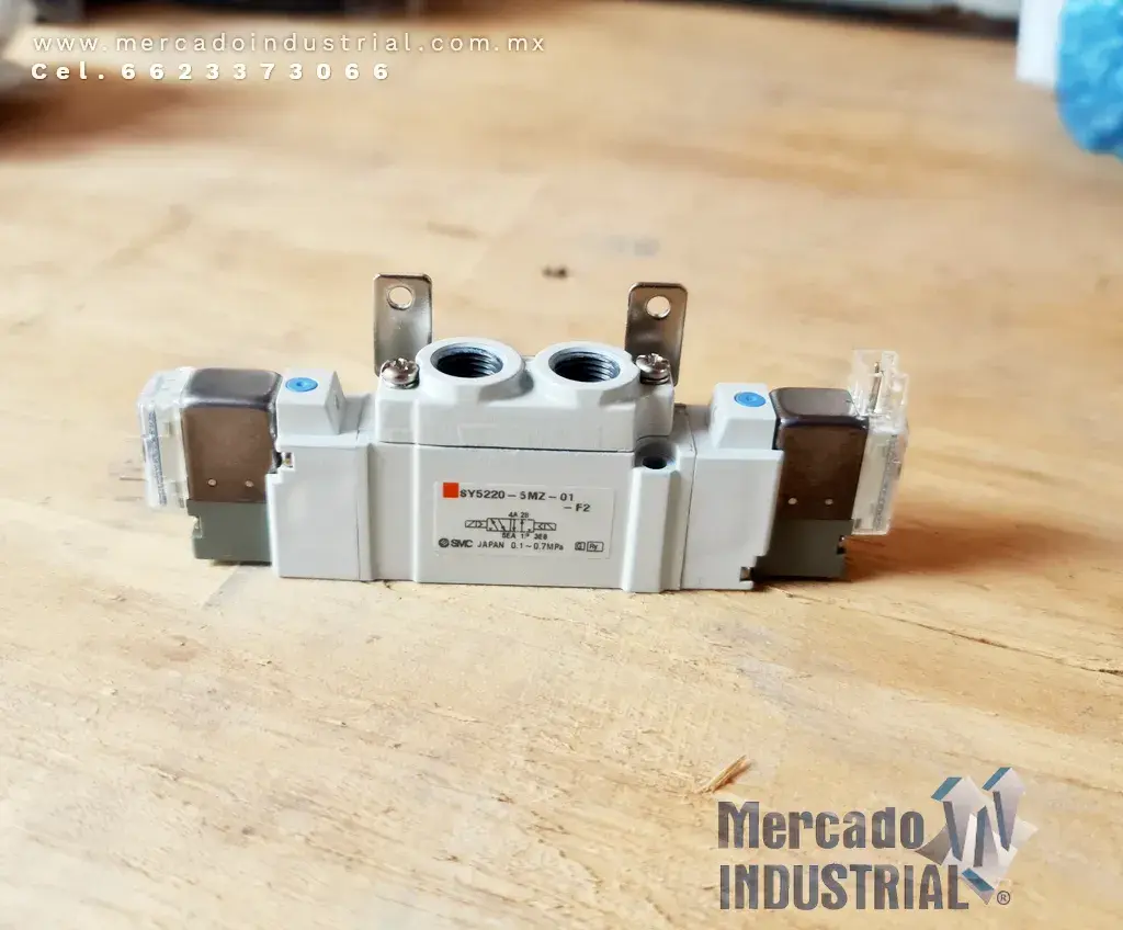 Válvula Solenoide 14~100 PSI modelo SY5220-5MZ-01 marca SMC - imagen 1
