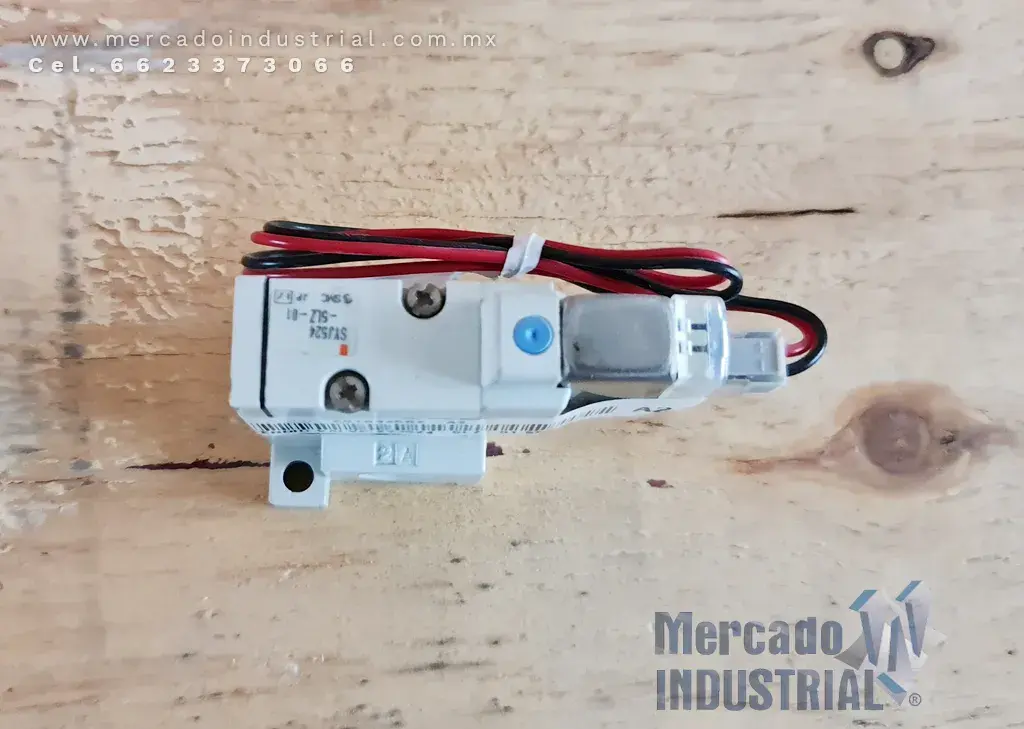 Válvula Solenoide 21~100 PSI modelo SYJ524-5LZ-01 marca SMC - imagen 1