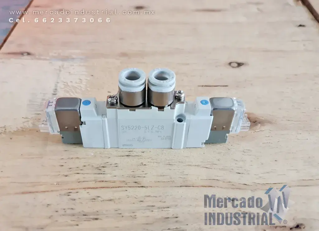 Válvula 14~100 PSI modelo SY5220-5LZ-C8 marca SMC - imagen 1