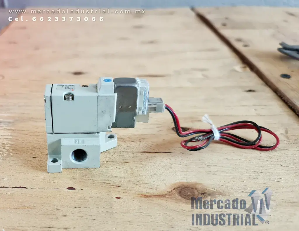 Válvula solenoide modelo SYJ514-5LZ-01 marca SMC - imagen 1
