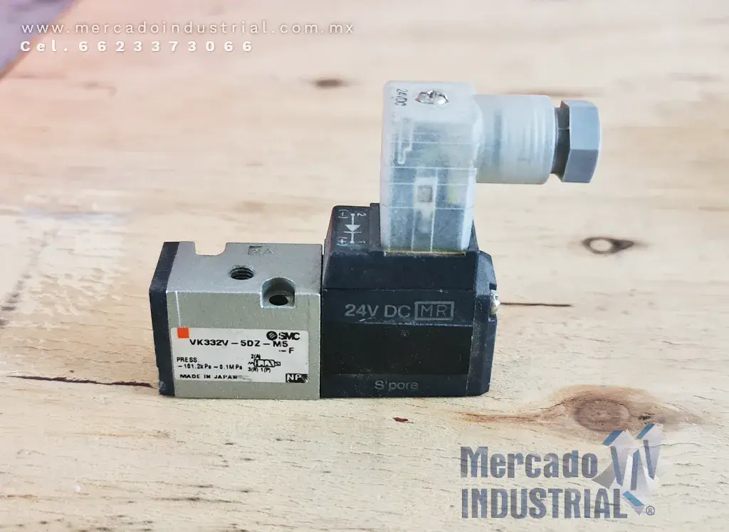 Válvula solenoide 14 PSI modelo VK332V-5DZ-M5 marca SMC - imagen 1