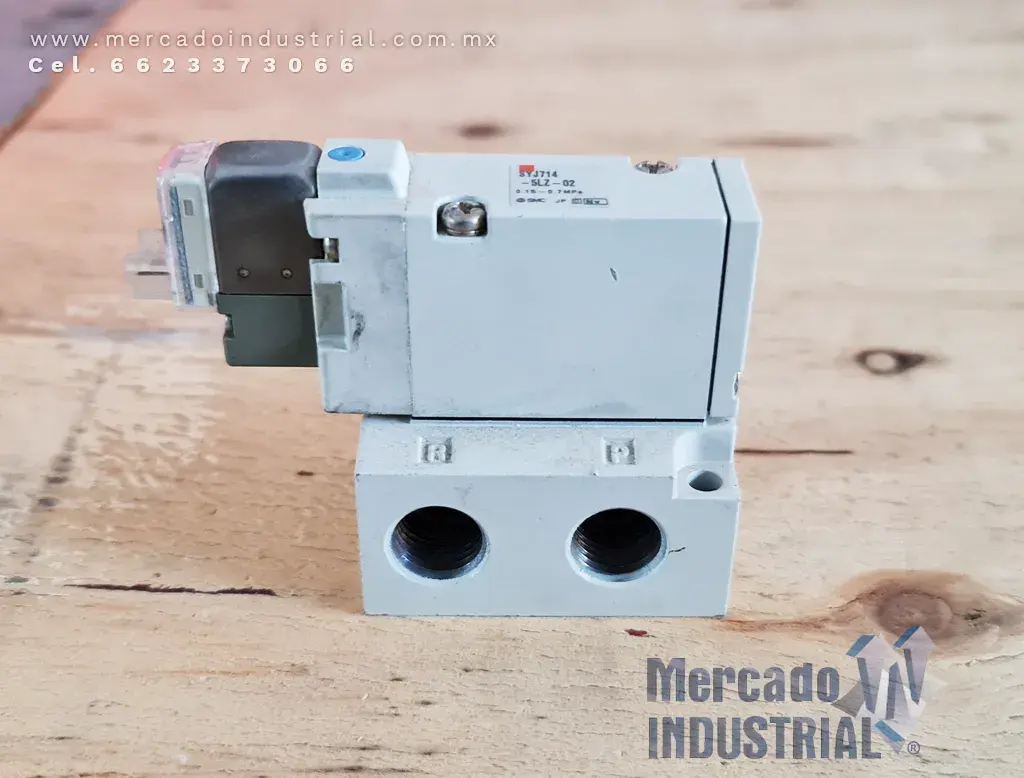Válvula solenoide 21~100 PSI modelo SYJ714-5LZ-02 marca SMC - imagen 1