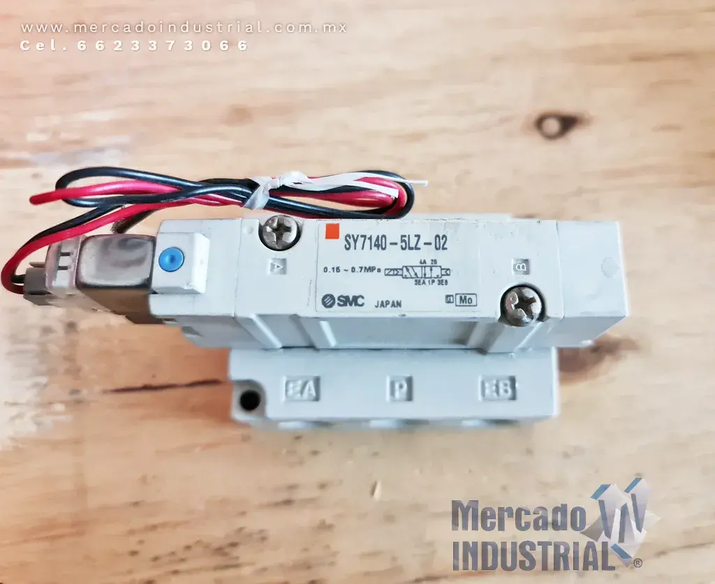 Válvula solenoide 21~101 PSI modelo SY7140-5LZ-02 marca SMC - imagen 1