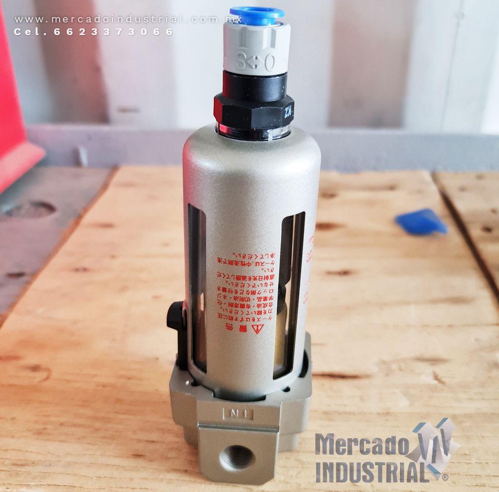 Filtro-regulador neumático 145 PSI modelo AFM30-02BC marca SMC - imagen 1