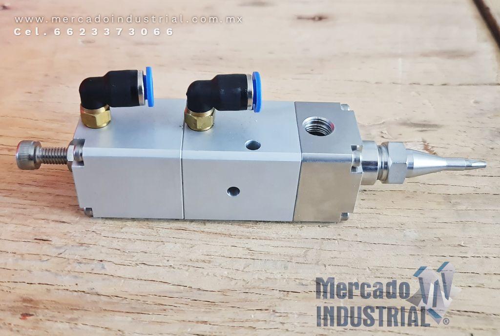 Válvula solenoide 145 PSI modelo DV25-3-B042 marca SMC - imagen 1