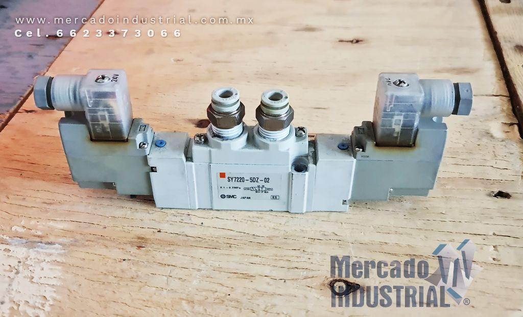 Válvula solenoide 14~101 PSI modelo SY7220-5DZ-02 marca SMC - imagen 1
