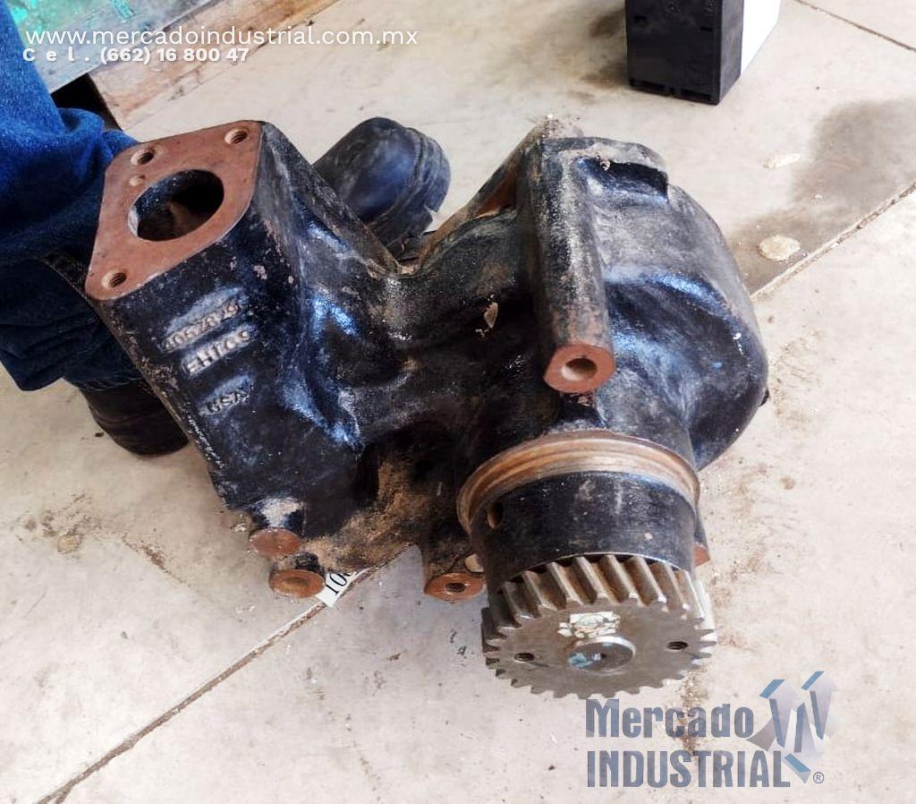 Bomba de engranes modelo Genuine QST30 marca Cummins - imagen 1