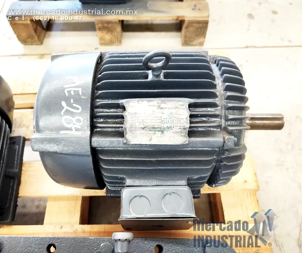 Motor eléctrico 5 HP 6 polos 1125 RPM marca IEM - imagen 1