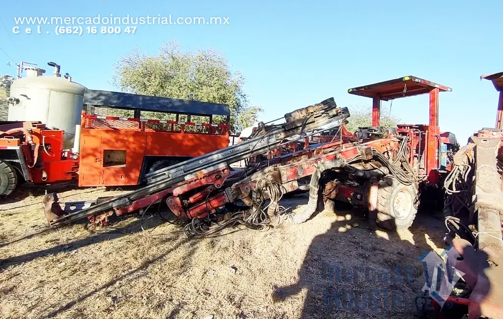 Perforadora jumbo de dos brazos modelo DD320-26X marca Sandvik - imagen 1