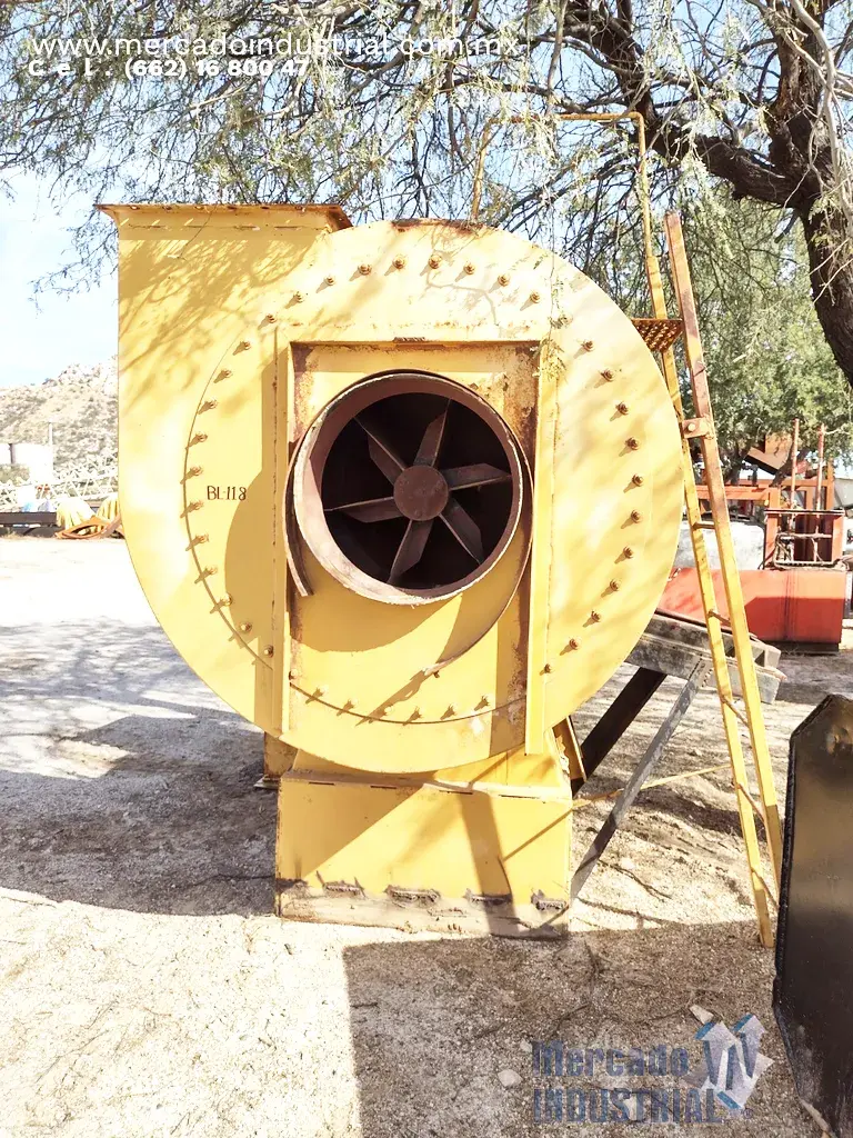 Blower con entrada de 26" de diámetro y salida de 25" x 22" - imagen 1