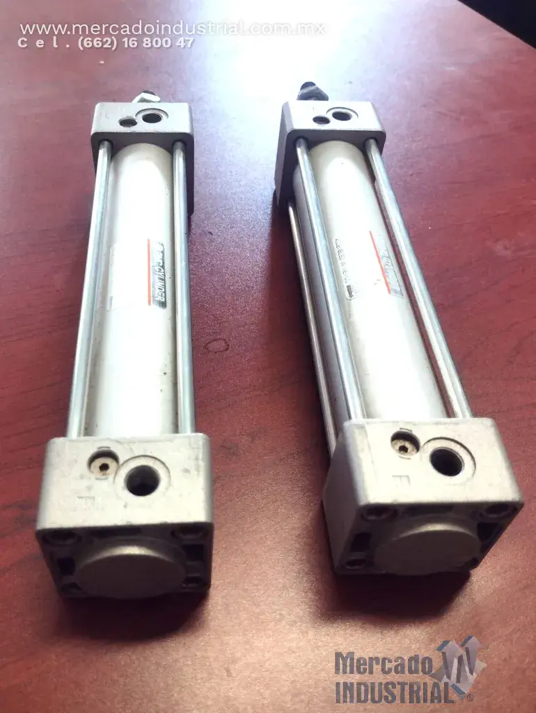 Pistón neumático 1.0 MPa 120 mm modelo C95SDB32-120 marca SMC - imagen 1