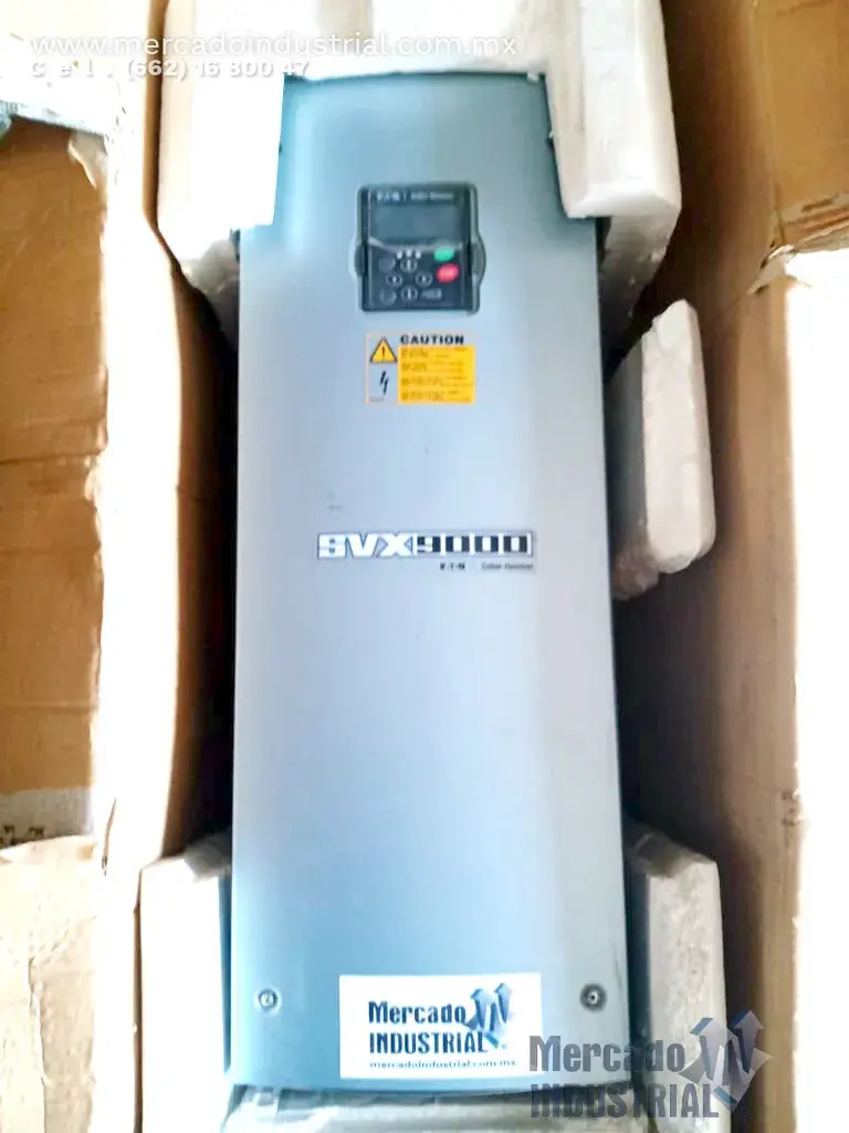 Variador de frecuencia 75 HP modelo SVX9000 marca Cutler Hammer - imagen 1