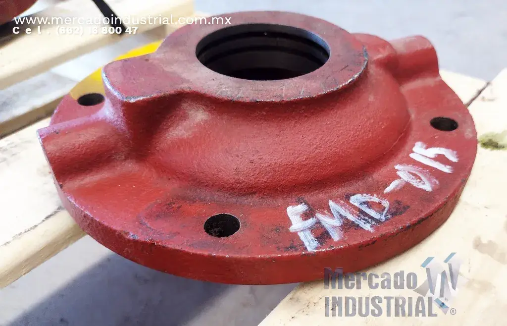 Brida con laberinto para bomba de 2" diámetro interno - imagen 1