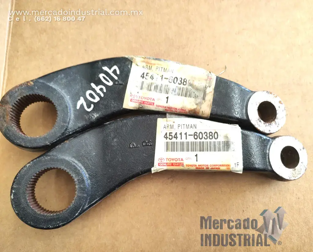 Brazo genuino PITMAN OEM modelo 45411-60380 marca TOYOTA - imagen 1