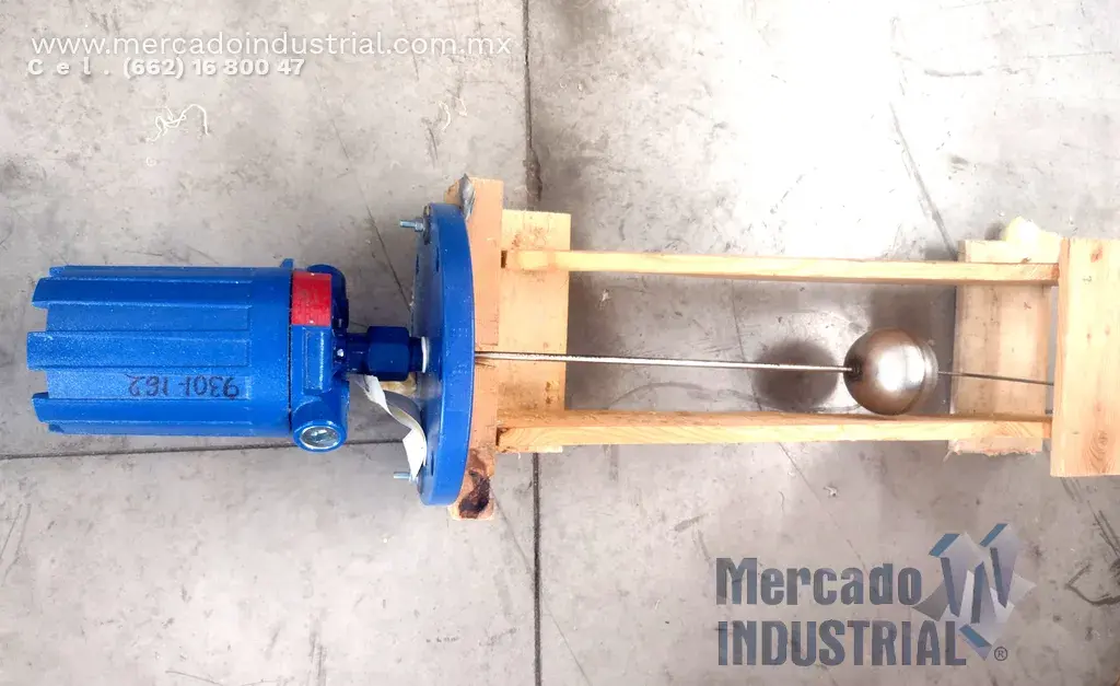 Switch de nivel 285 PSI modelo XT21-1K3B-BLA marca MAGNETROL - imagen 1