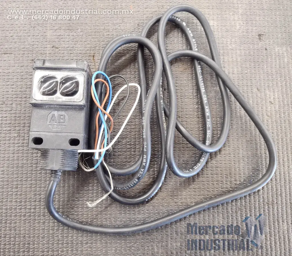 Sensor fotoeléctrico 10-40 VDC modelo 42GRU-9000 marca ALLEN-BRADLEY - imagen 1