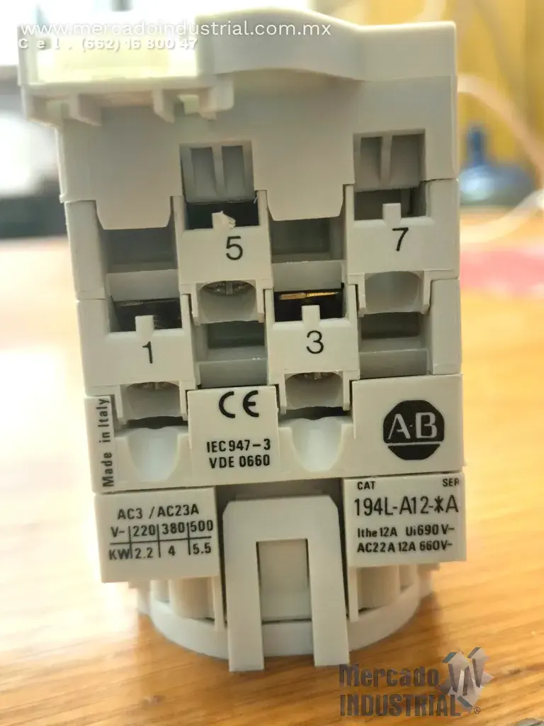 Interruptor Encendido/Apagado 12 AMP 600VAC modelo 194L-A12-1753 marca Allen Bradley - imagen 1