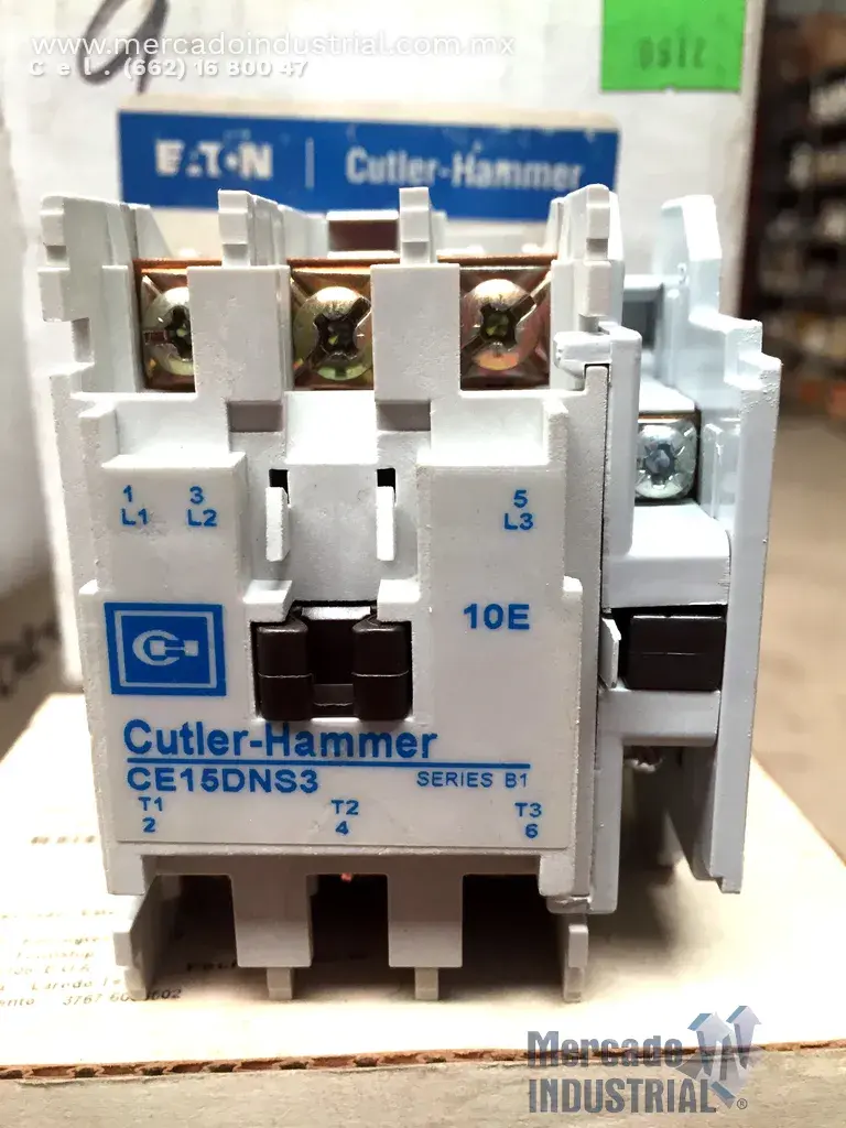 Contactor magnético 18 AMP modelo CE15DNS3AB marca Cutler Hammer - imagen 1