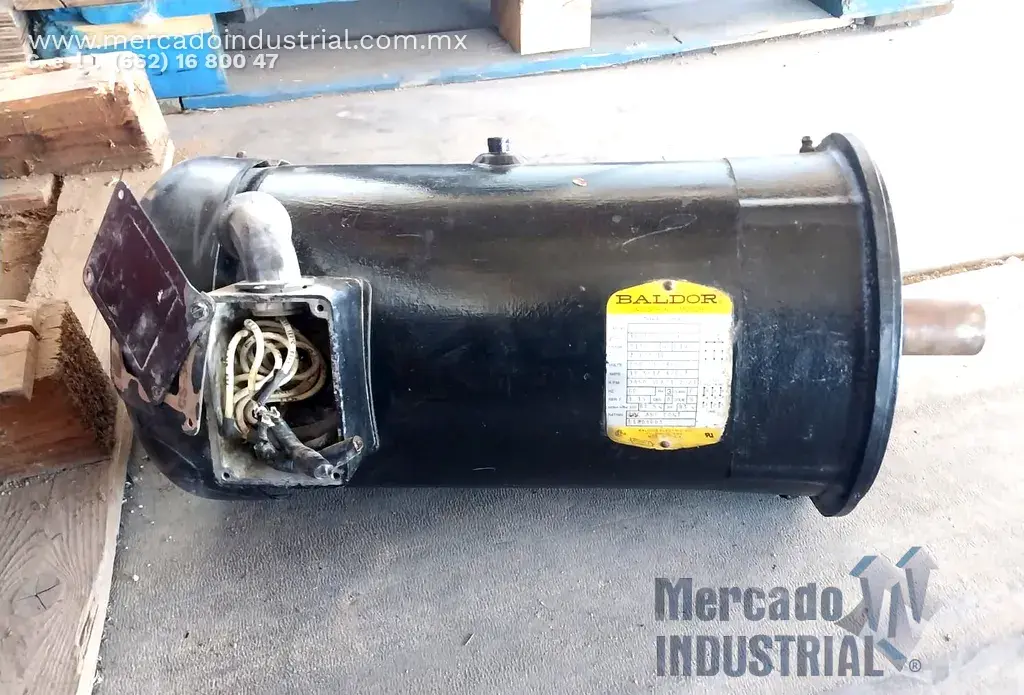 Motor eléctrico para bomba 7.5 HP 2 polos 3450 RPM marca BALDOR - imagen 1