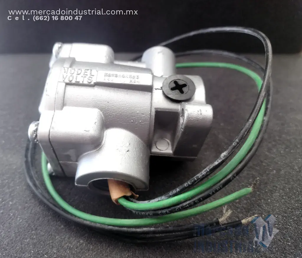 Válvula piloto solenoide 0-140 PSIG modelo K255102553 marca Parker - imagen 1