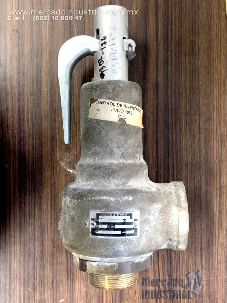 Válvula de alivio de seguridad 100 PSI de 2" modelo 19-7022-21 Marca CONBRACO - imagen 1