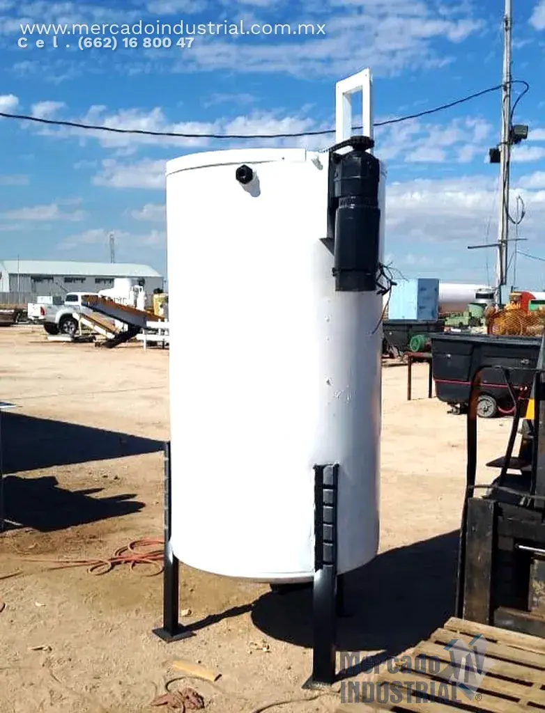 Tanque agitador de acero al carbón de 1162 litros - imagen 1