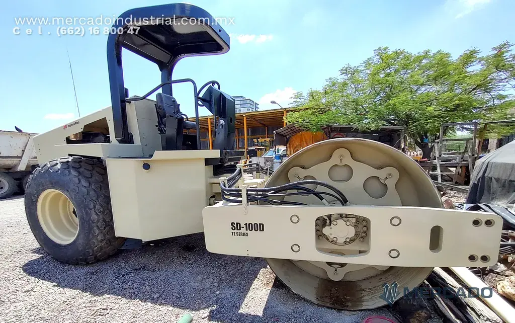 Vibrocompactadora modelo SD-100DC marca Ingersoll-Rand - imagen 1