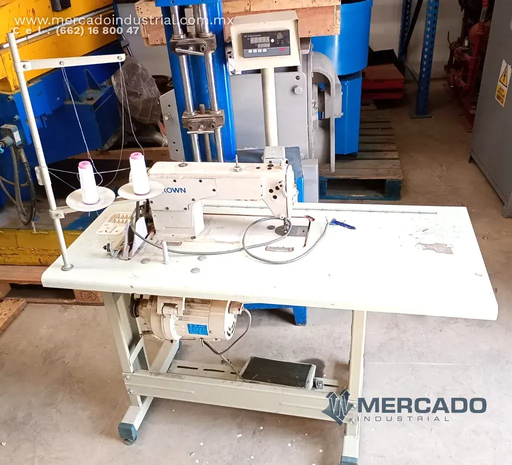 Máquina de coser industrial modelo CW-8700 marca CROWN - imagen 1