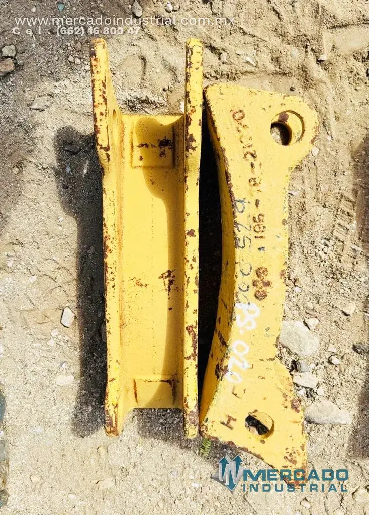 Komatsu 195-78-21320 PROTECTOR (D155AX-6) - imagen 1