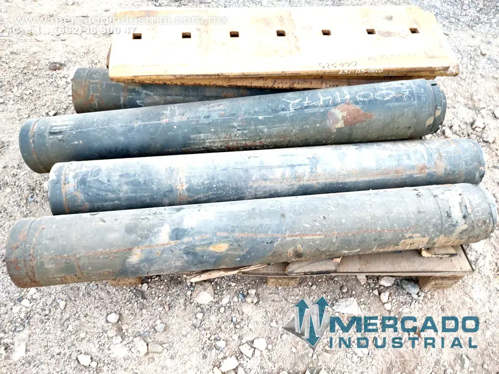 Komatsu 721-32-15120RS WA1200 ACCUMULATOR (WA600-6) - imagen 1